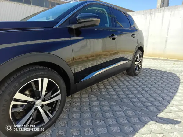 Peugeot 3008 1.2 PureTech Allure Pack EAT8 10