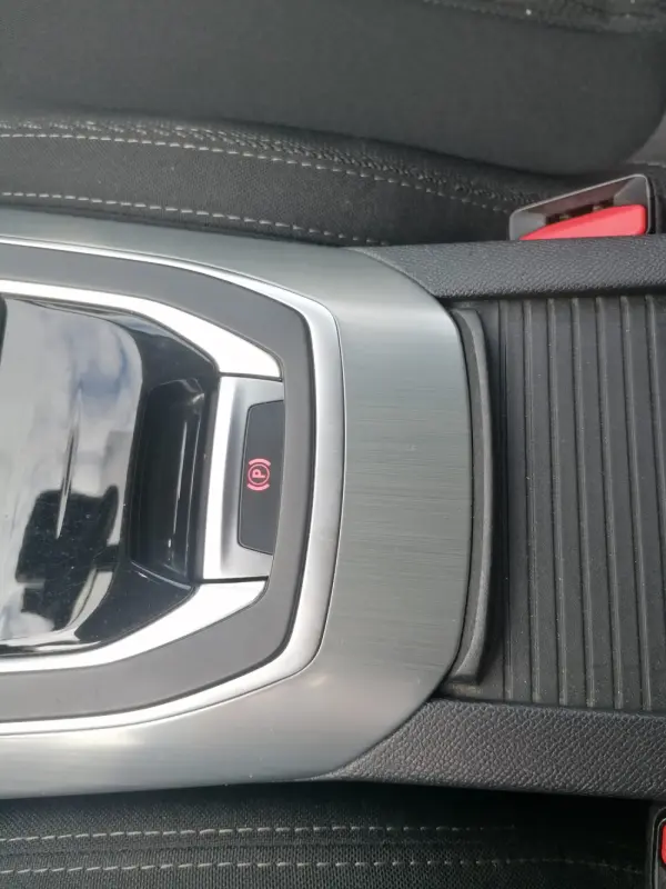 Peugeot 308 SW Allure 13