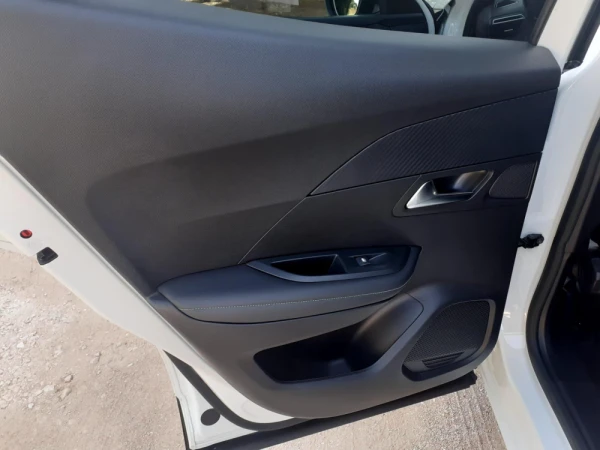 Peugeot 2008 Allure 23