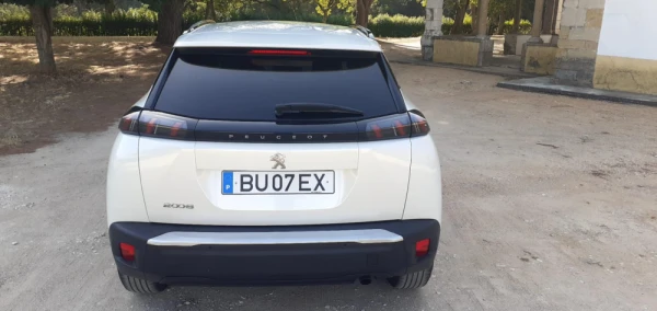 Peugeot 2008 Allure 6