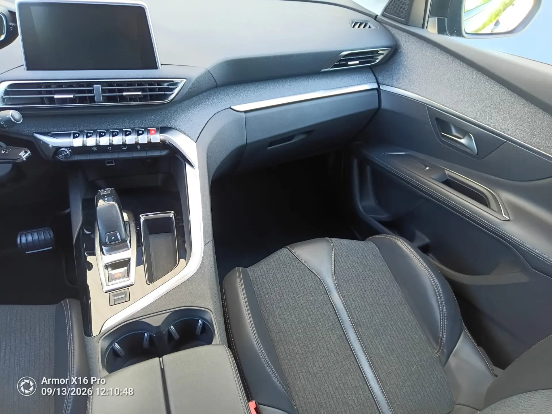 Peugeot 3008 1.2 PureTech Allure Pack EAT8 13