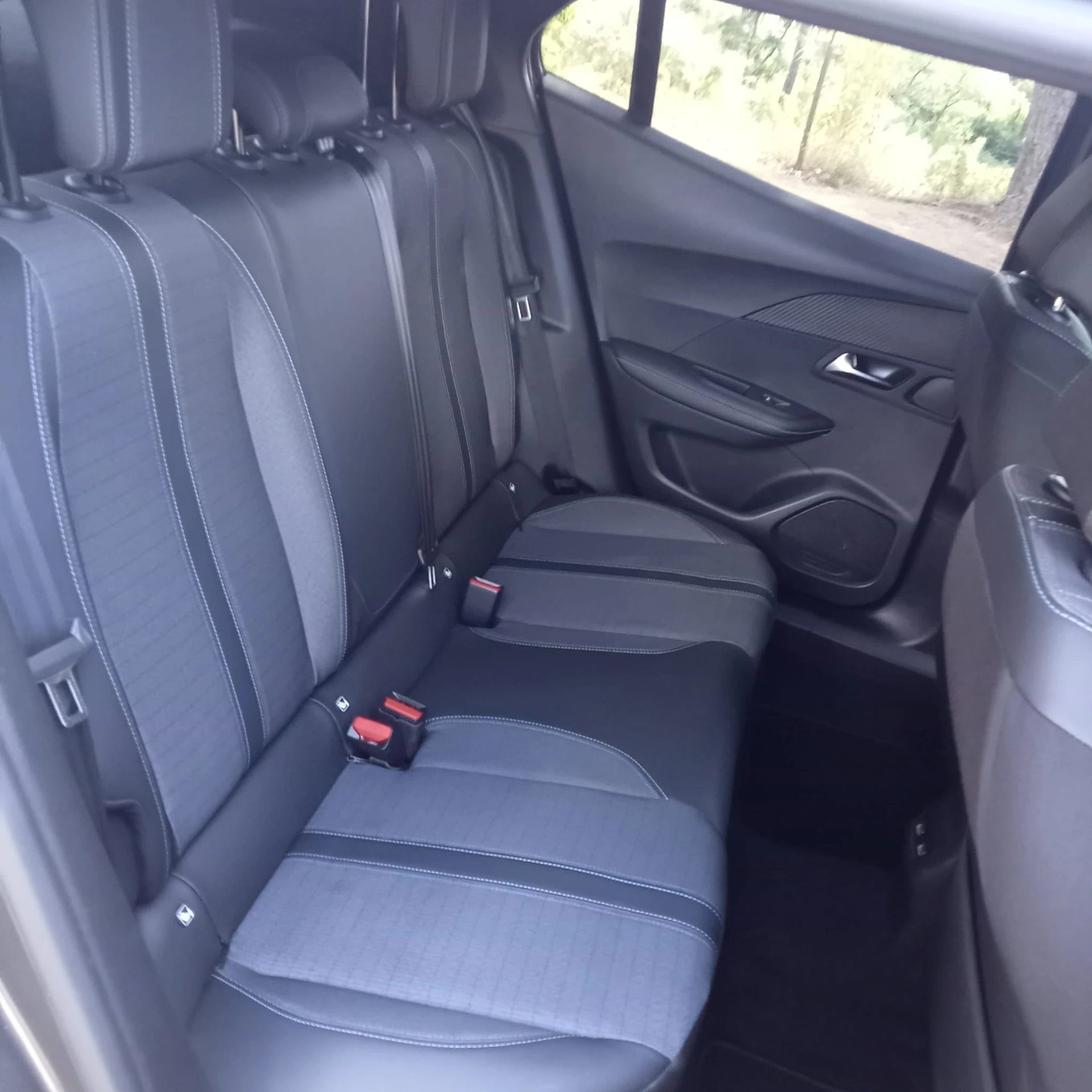 Peugeot 2008 Allure 3