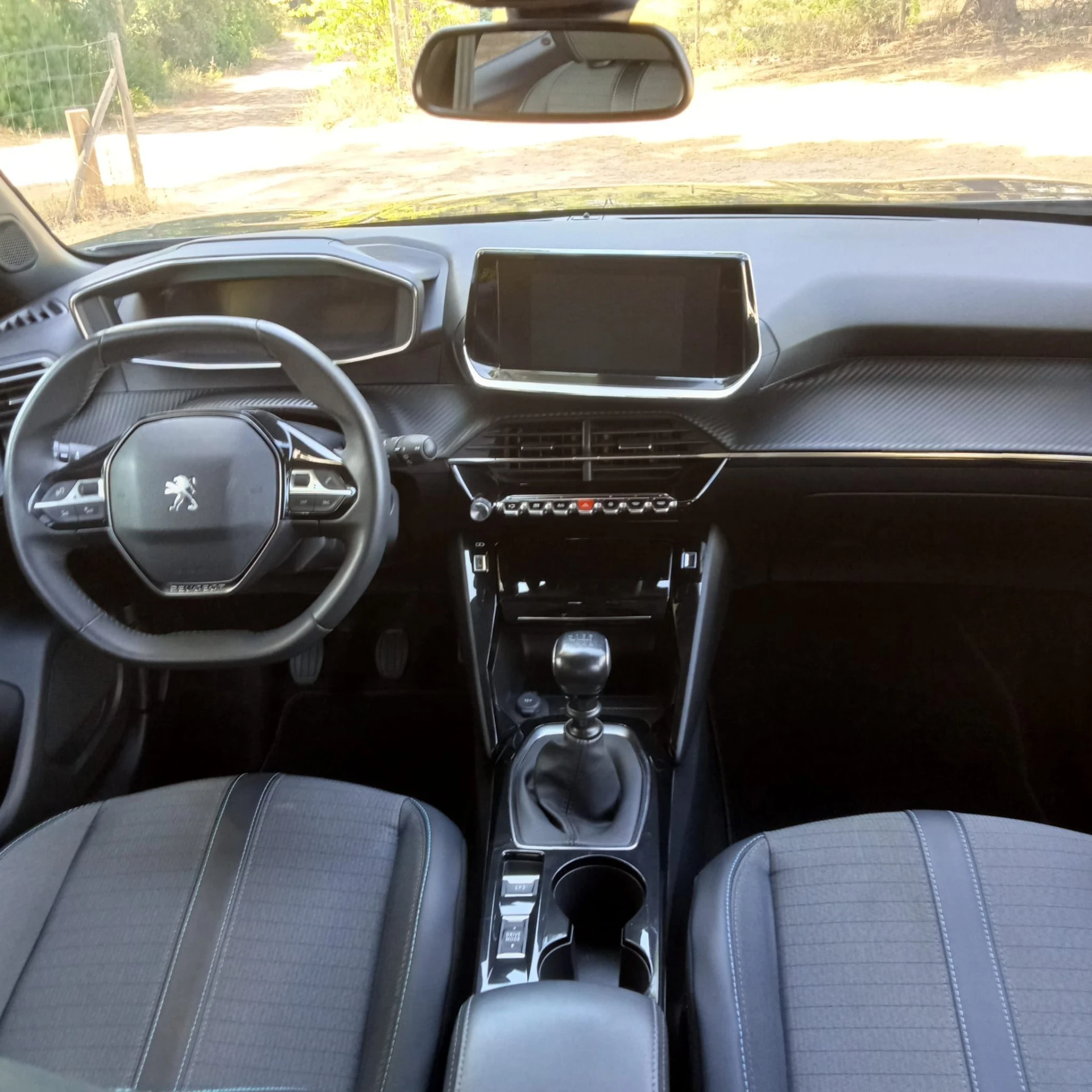 Peugeot 2008 Allure 8