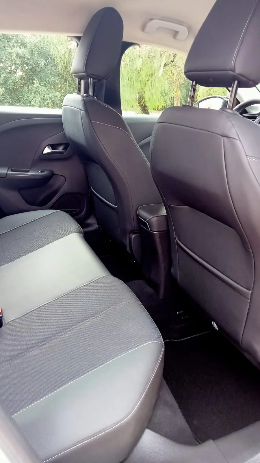 Opel Corsa 1.2 T Edition 12