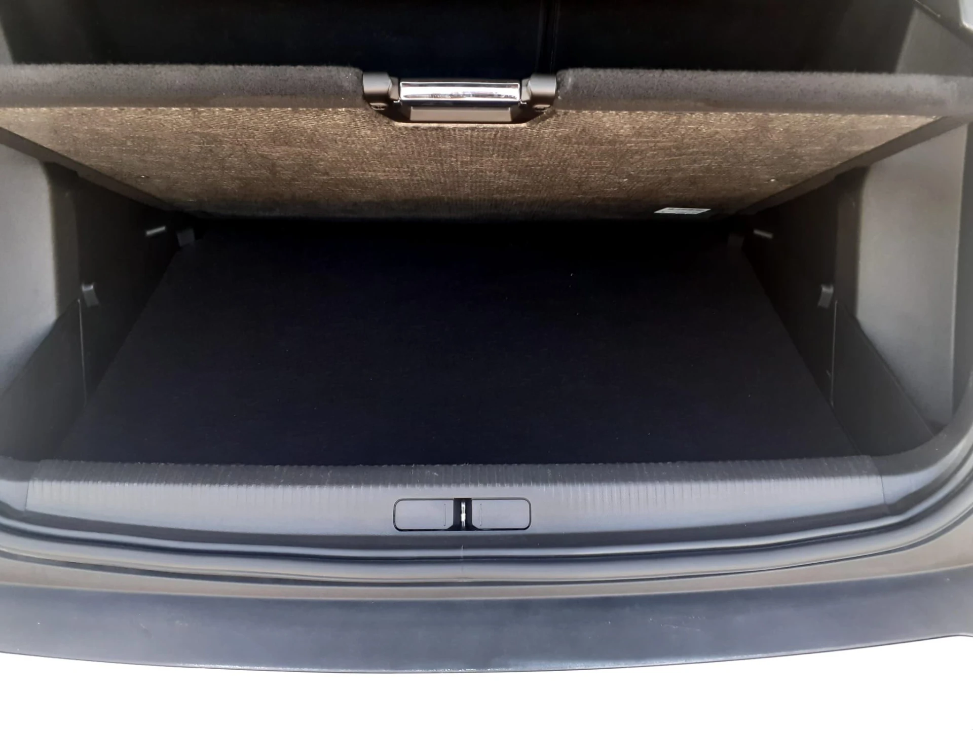 Peugeot 2008 Allure 24