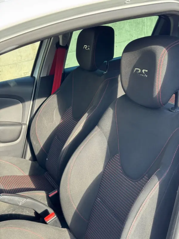 Renault Clio 1.6 Turbo R.S. EDC Sport 10