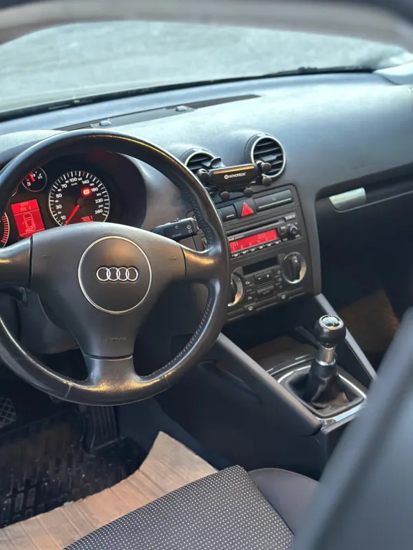 Audi A3 2.0 TDI Ambiente 6