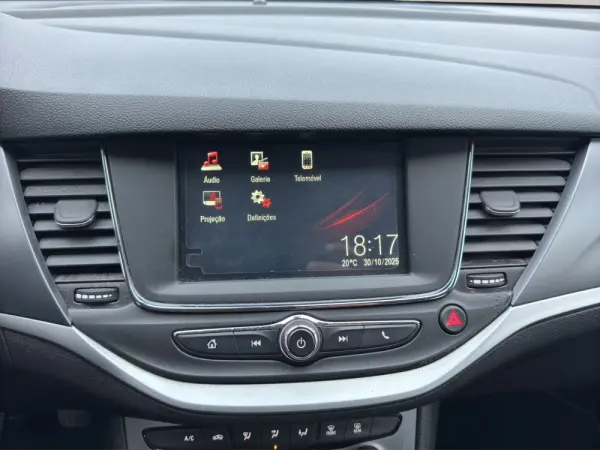 Opel Astra 1.0 Dynamic S/S 9