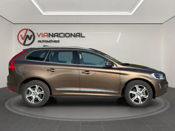 Volvo XC 60 2.0 D4 Summum Geartronic 8