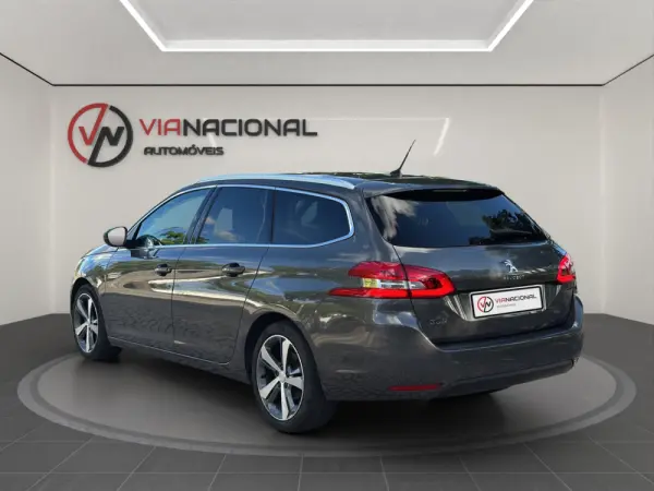 Peugeot 308 SW 1.2 PureTech Allure 5