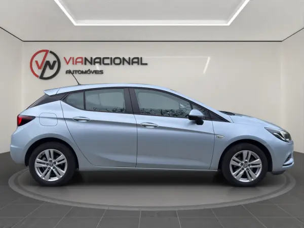 Opel Astra 1.0 Dynamic S/S 7