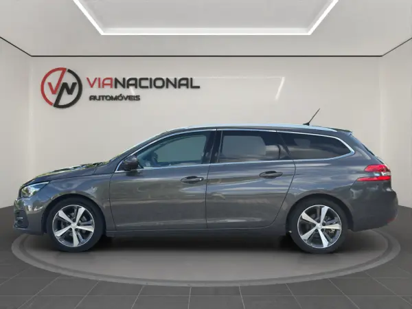 Peugeot 308 SW 1.2 PureTech Allure 4