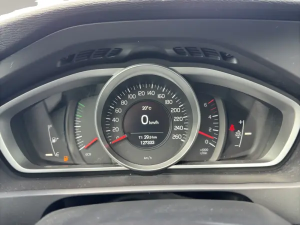 Volvo V40 Cross Country 2.0 D2 15