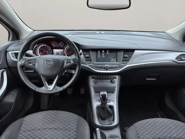 Opel Astra 1.0 Dynamic S/S 10