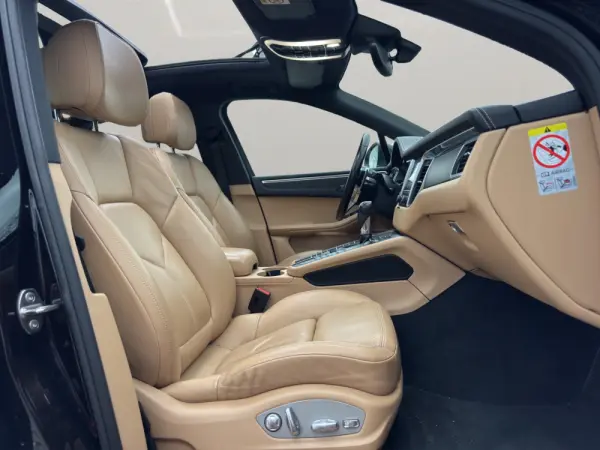 Porsche Macan PDK 20