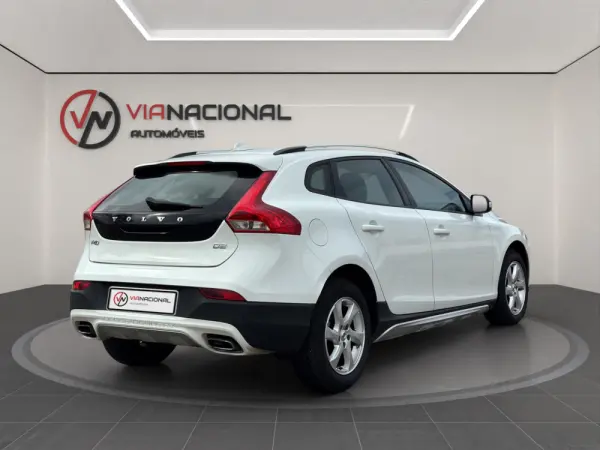Volvo V40 Cross Country 2.0 D2 7