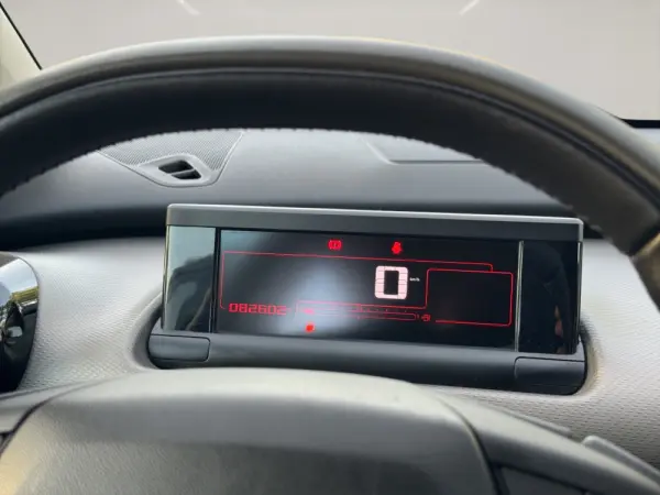 Citroen C4 Cactus 1.6 BlueHDi Shine 12