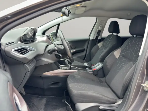 Peugeot 2008 1.4 Active 9
