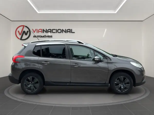 Peugeot 2008 1.4 Active 8