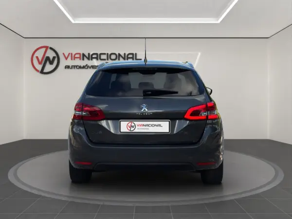 Peugeot 308 SW 1.2 PureTech Allure 6