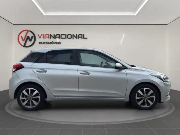 Hyundai i20 1.1 CRDi Access 8