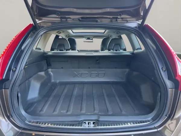 Volvo XC 60 2.0 D4 Summum Geartronic 19