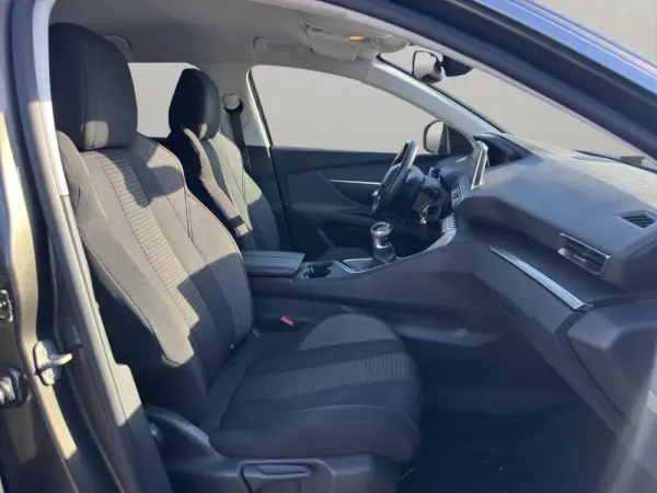 Peugeot 3008 1.5 BlueHDi Active Pack 14