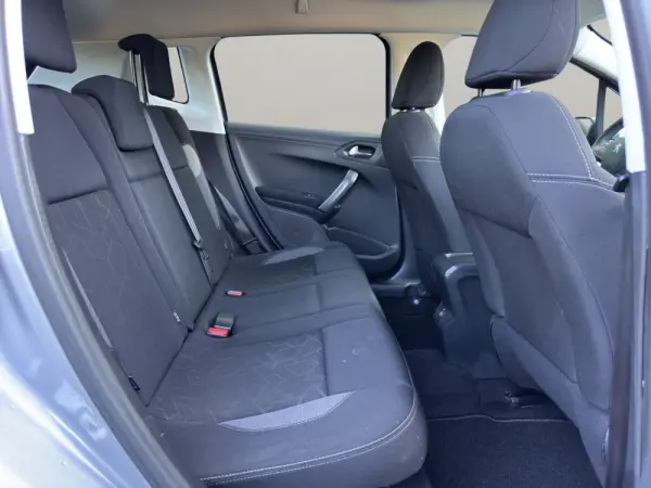 Peugeot 2008 1.2 PureTech Style 19