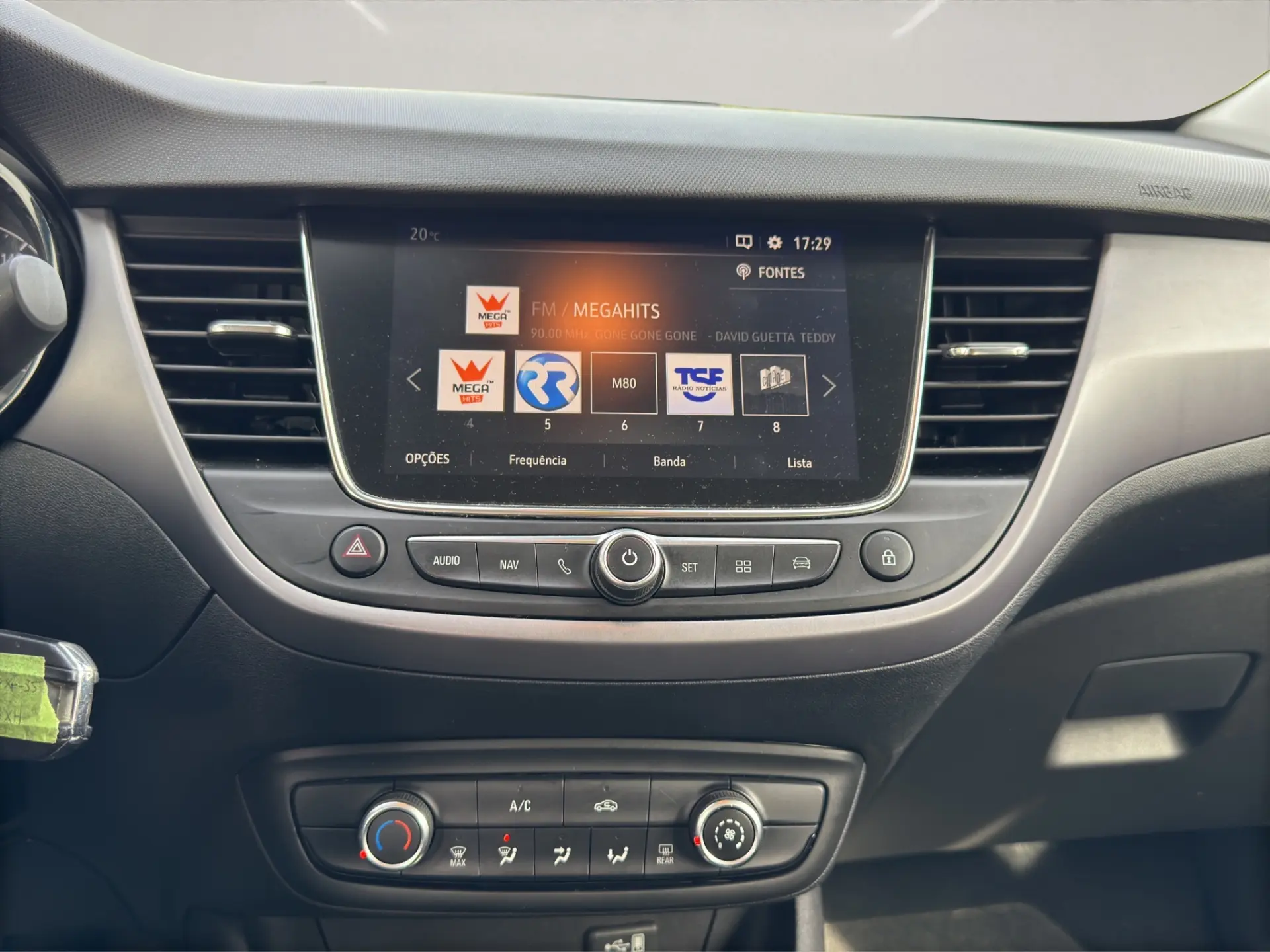 Opel Crossland X 1.2 T Edition 19