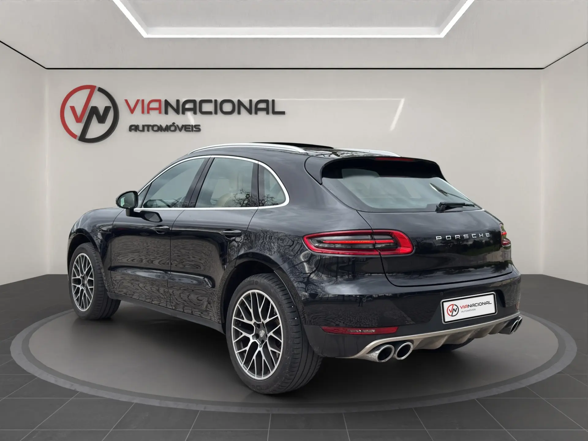 Porsche Macan PDK 5