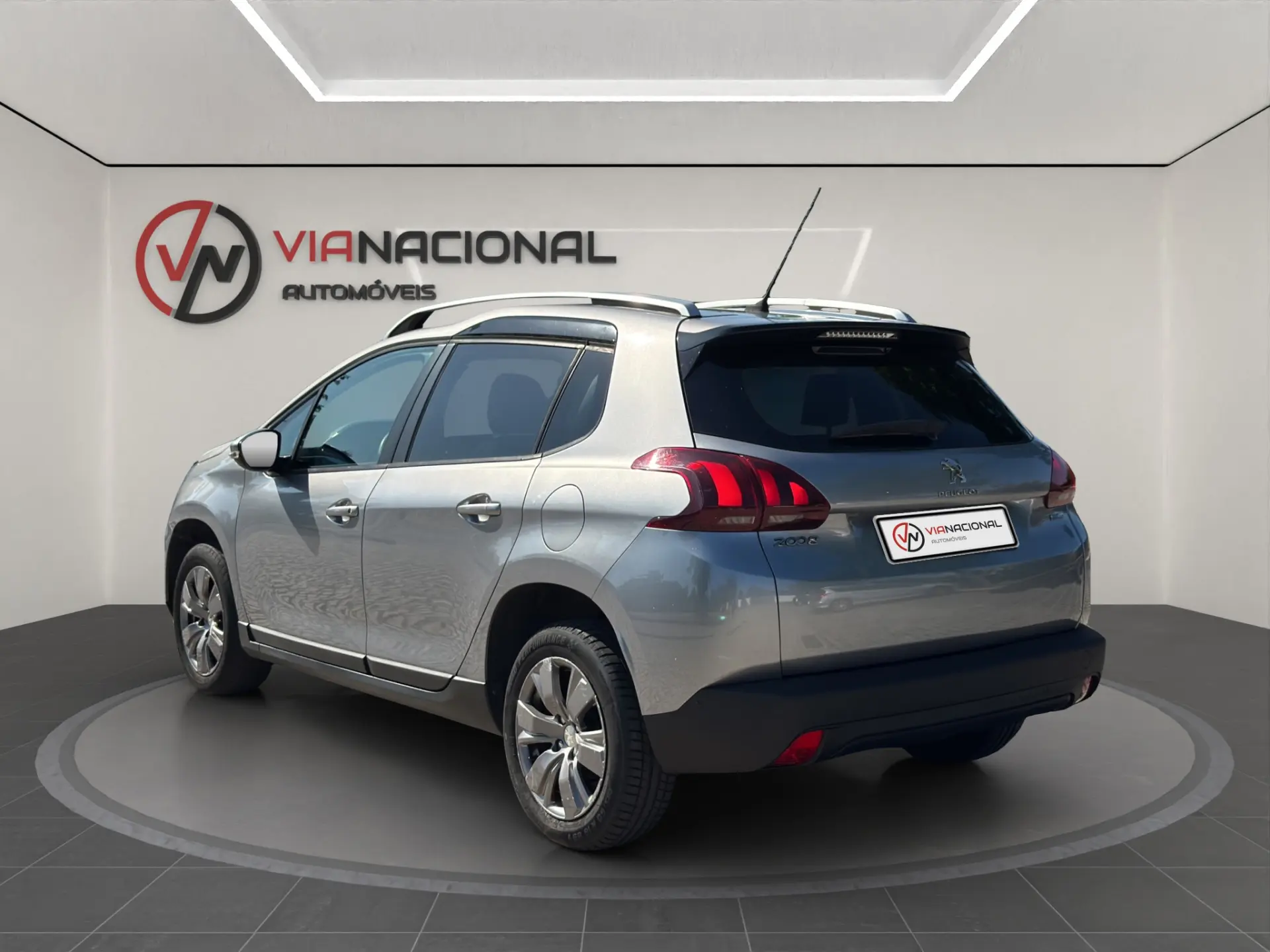 Peugeot 2008 1.2 PureTech Style 5