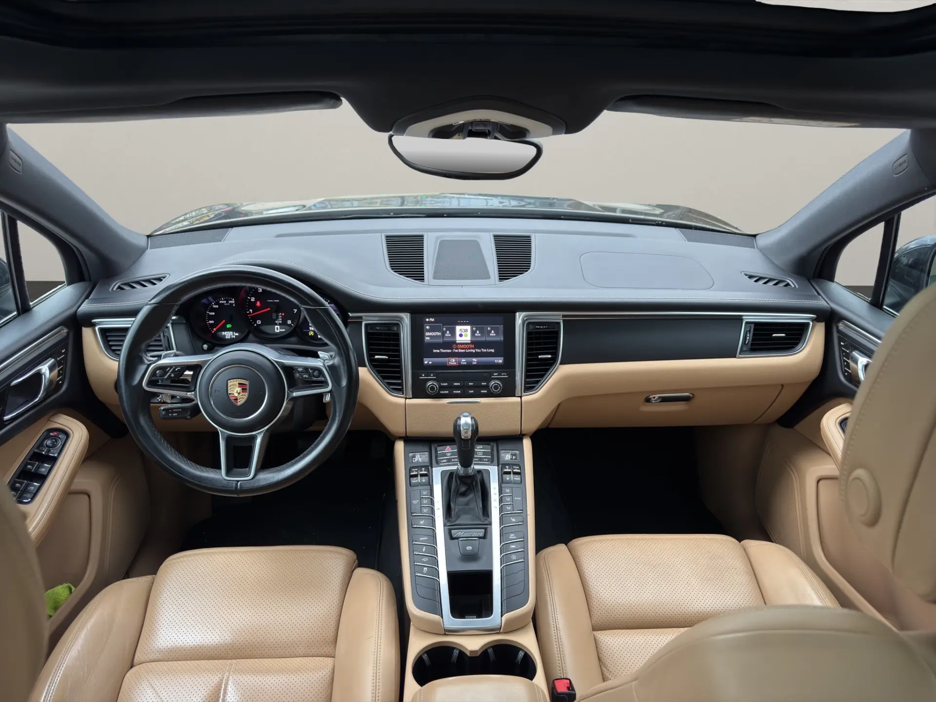 Porsche Macan PDK 12