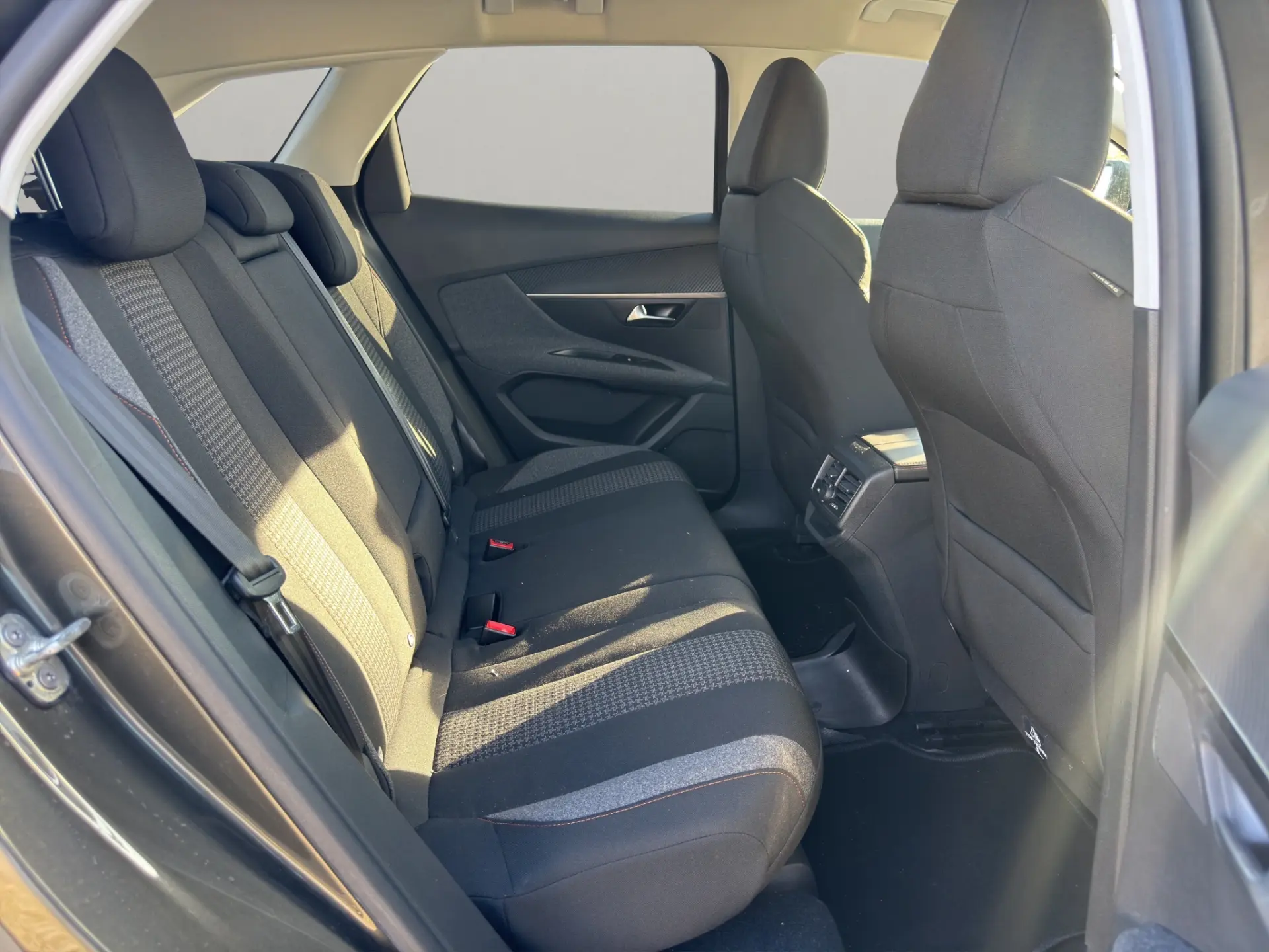 Peugeot 3008 1.5 BlueHDi Active Pack 17