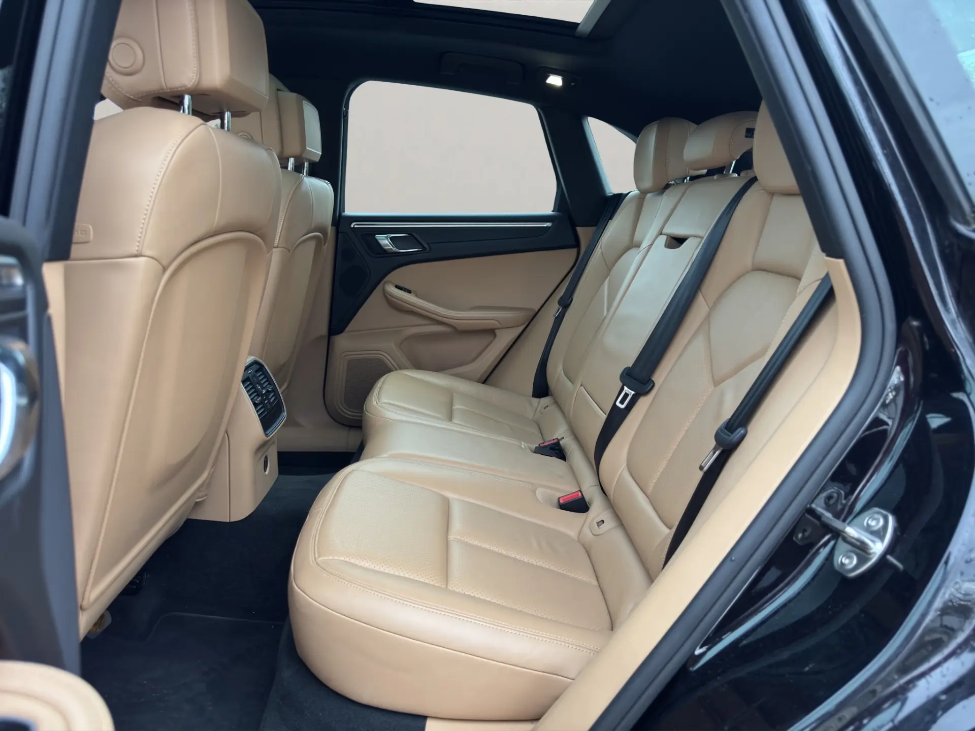 Porsche Macan PDK 14