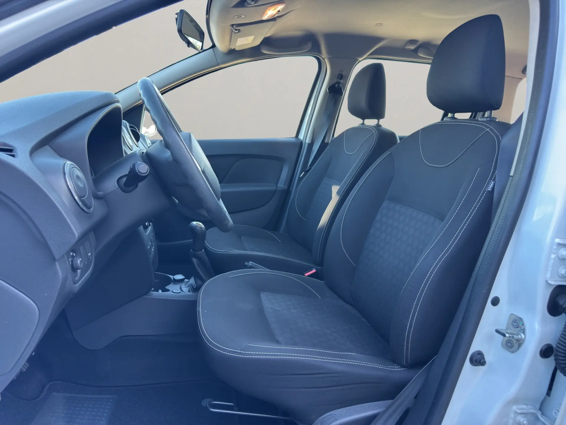 Dacia Logan MCV 0.9 TCe Comfort Bi-Fuel 9