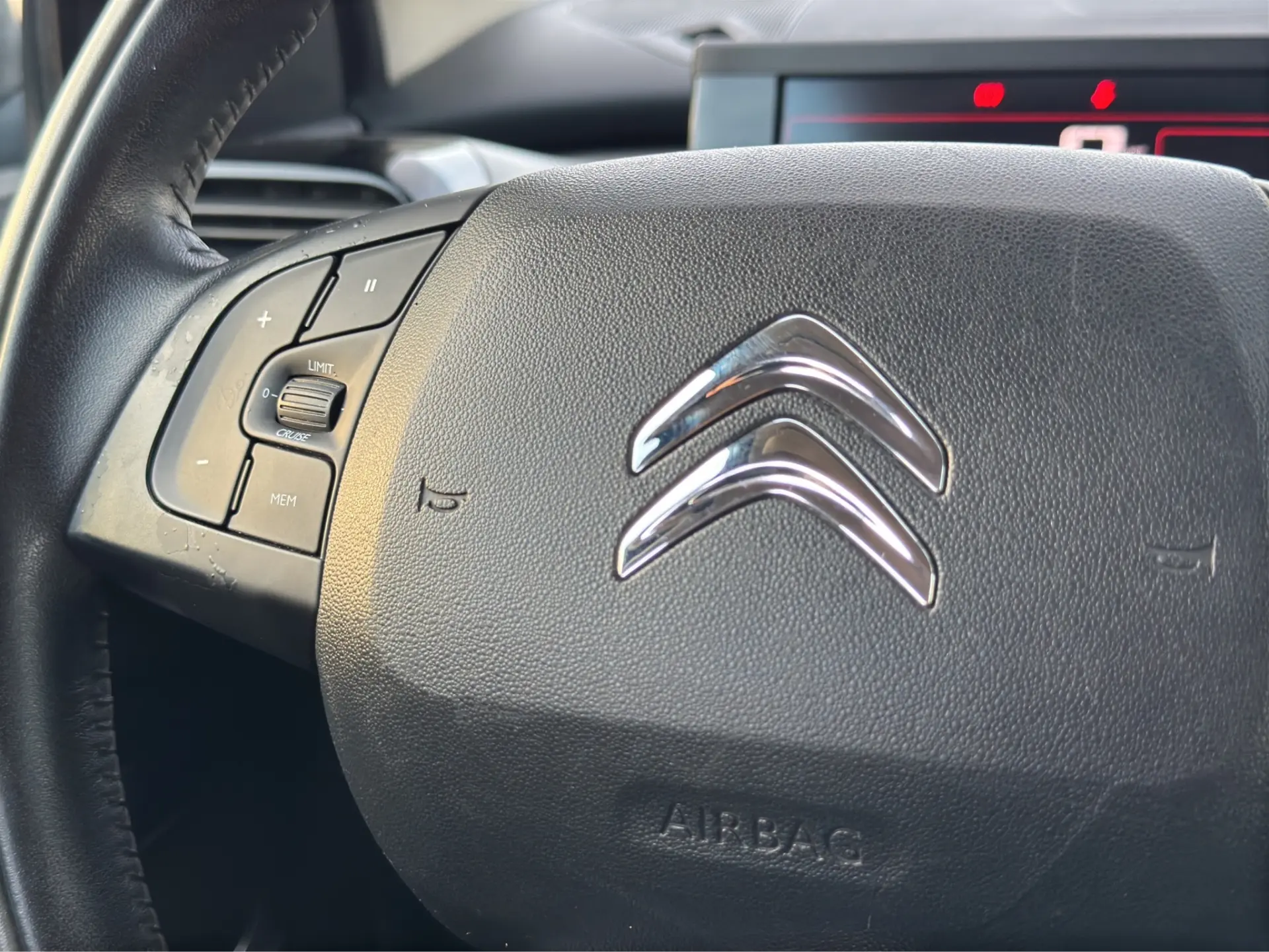 Citroen C4 Cactus 1.6 BlueHDi Shine 14