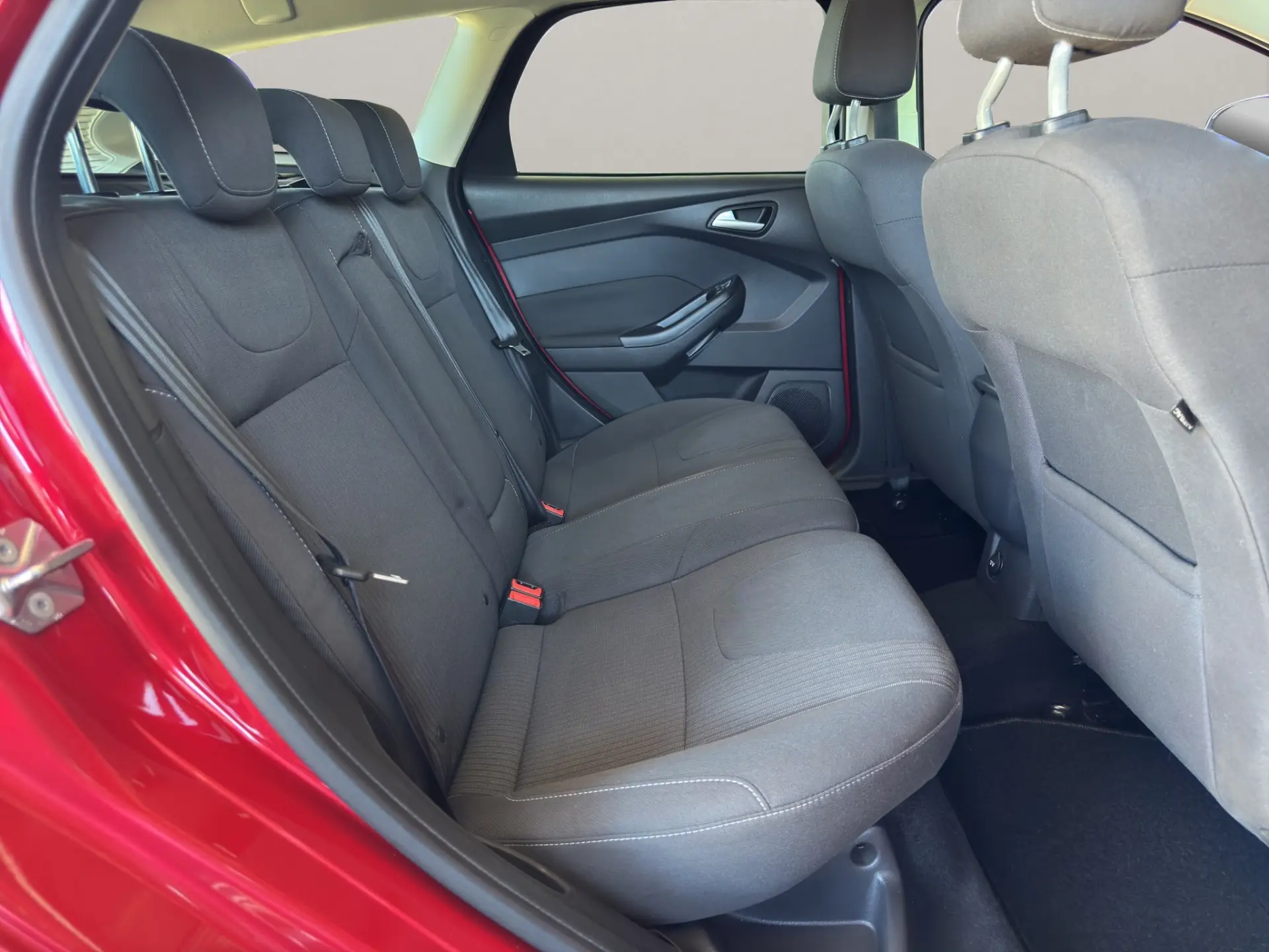 Ford Focus SW 1.0 EcoBoost Business 18