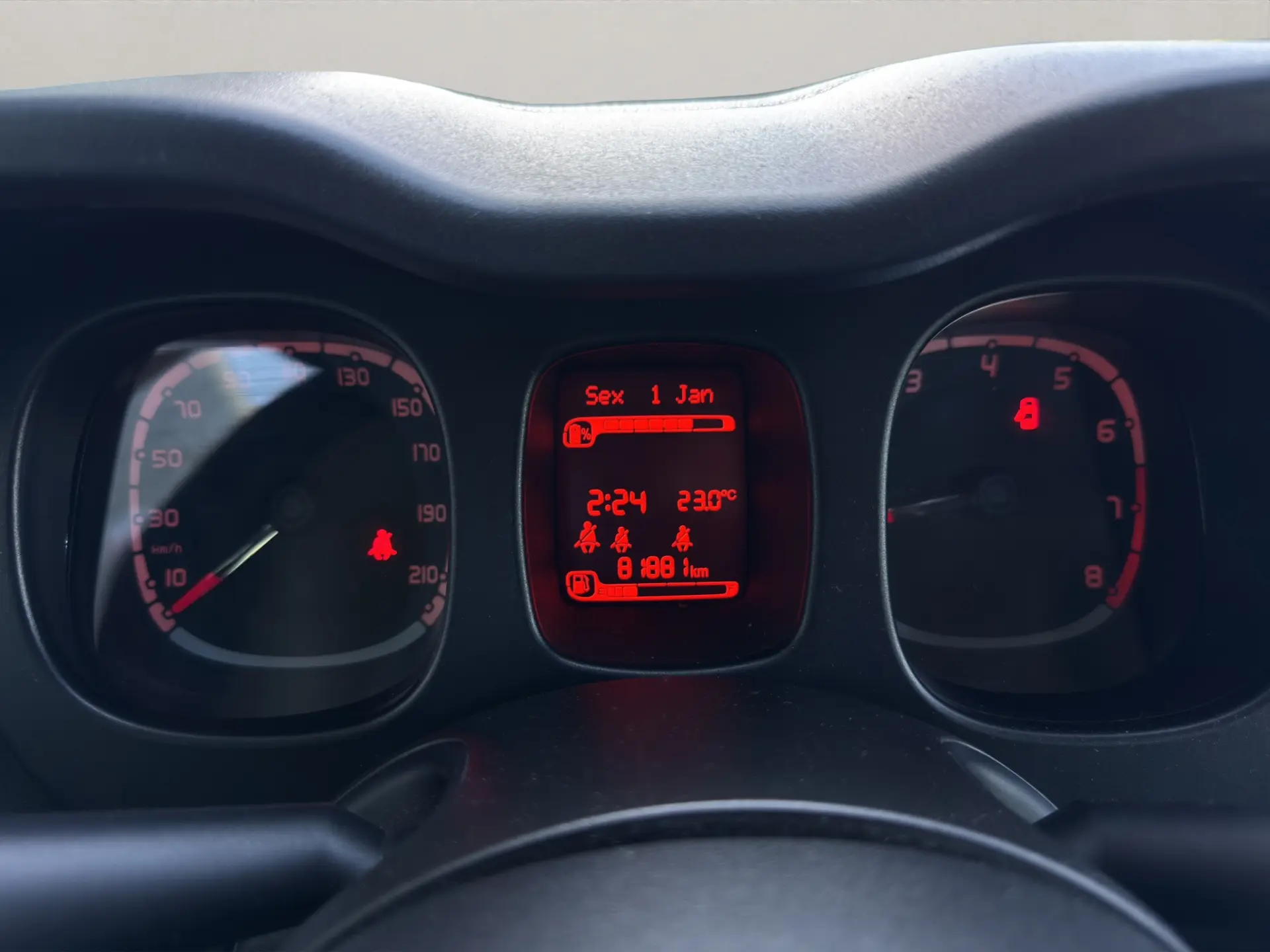 Fiat Panda 1.0 Hybrid 11