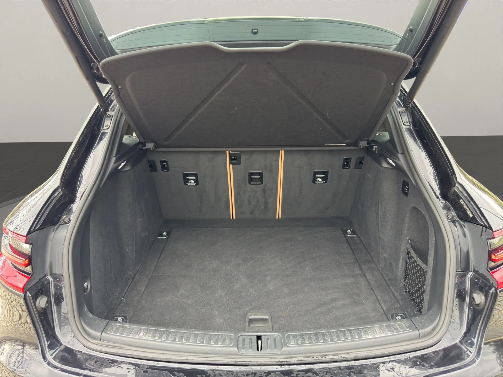 Porsche Macan PDK 18