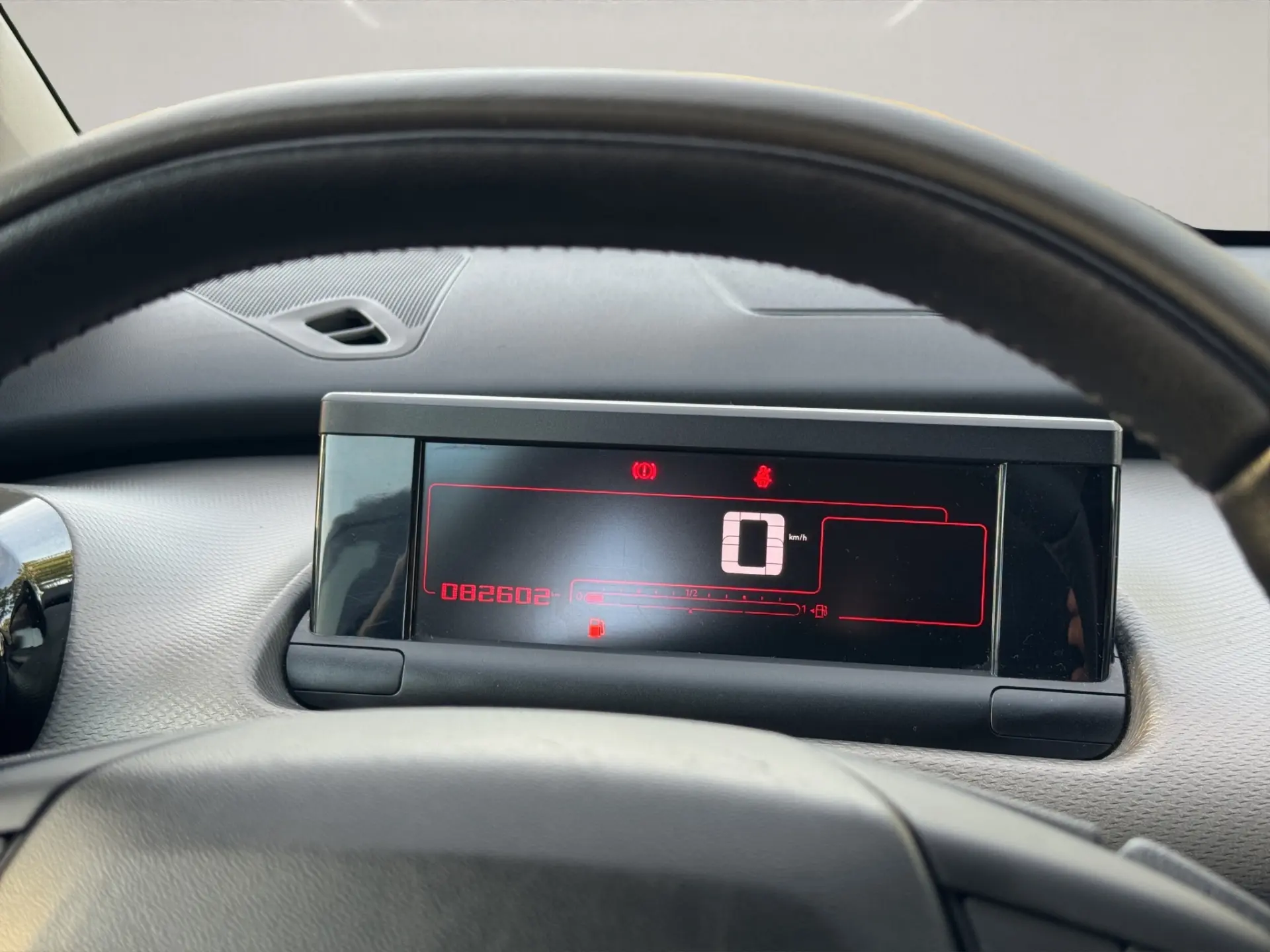 Citroen C4 Cactus 1.6 BlueHDi Shine 12