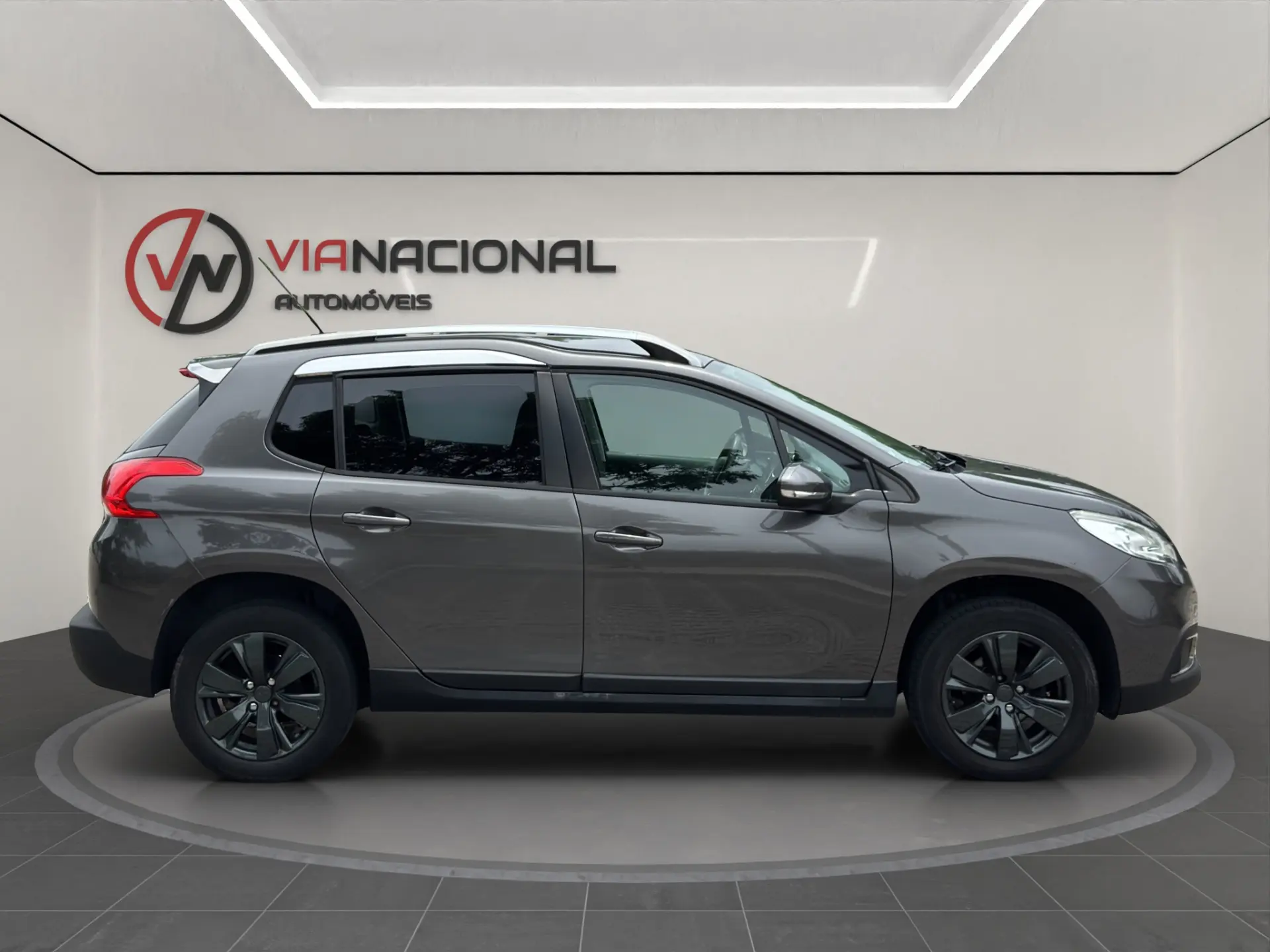 Peugeot 2008 1.4 Active 8