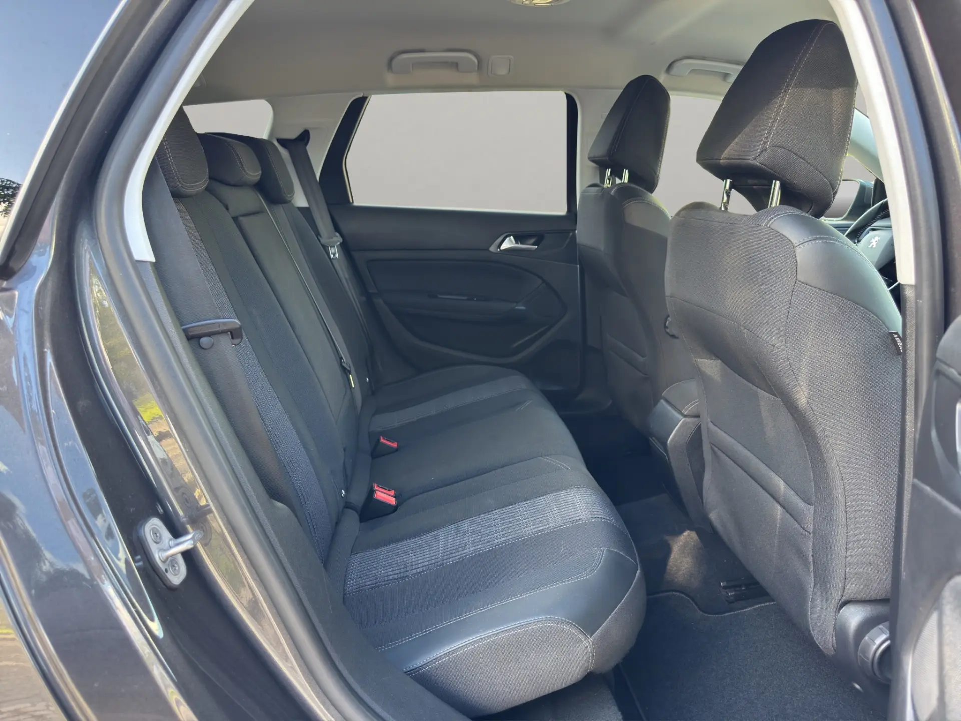 Peugeot 308 SW 1.2 PureTech Allure 14