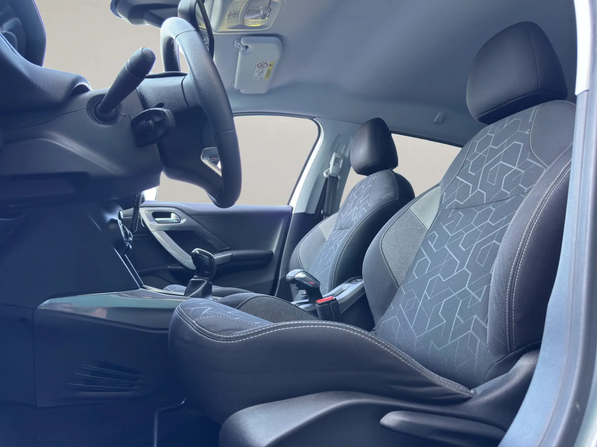 Peugeot 2008 1.2 PureTech Style 22
