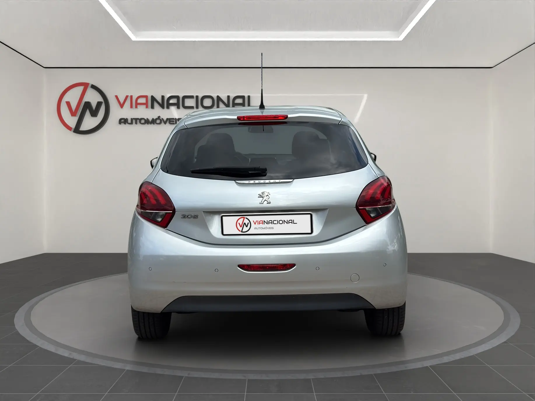 Peugeot 208 1.2 PureTech Signature 6
