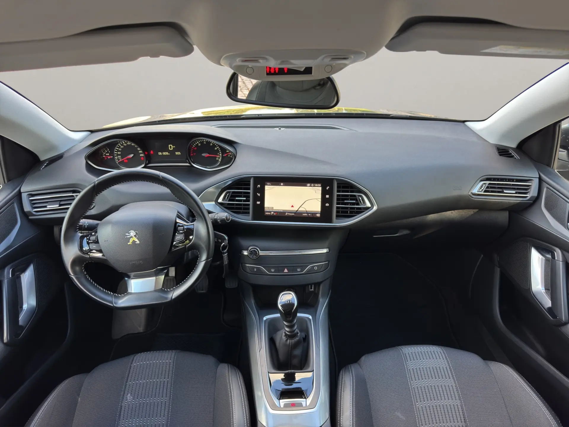 Peugeot 308 SW 1.2 PureTech Allure 18