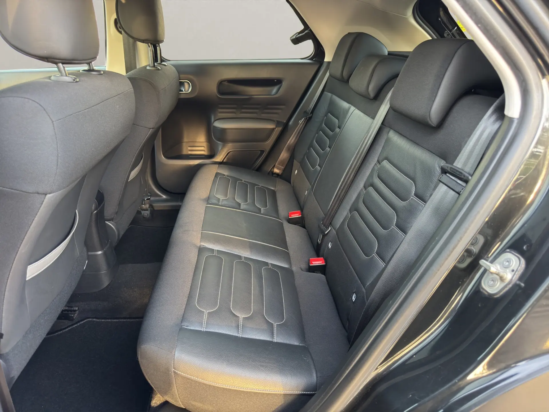 Citroen C4 Cactus 1.6 BlueHDi Shine 13