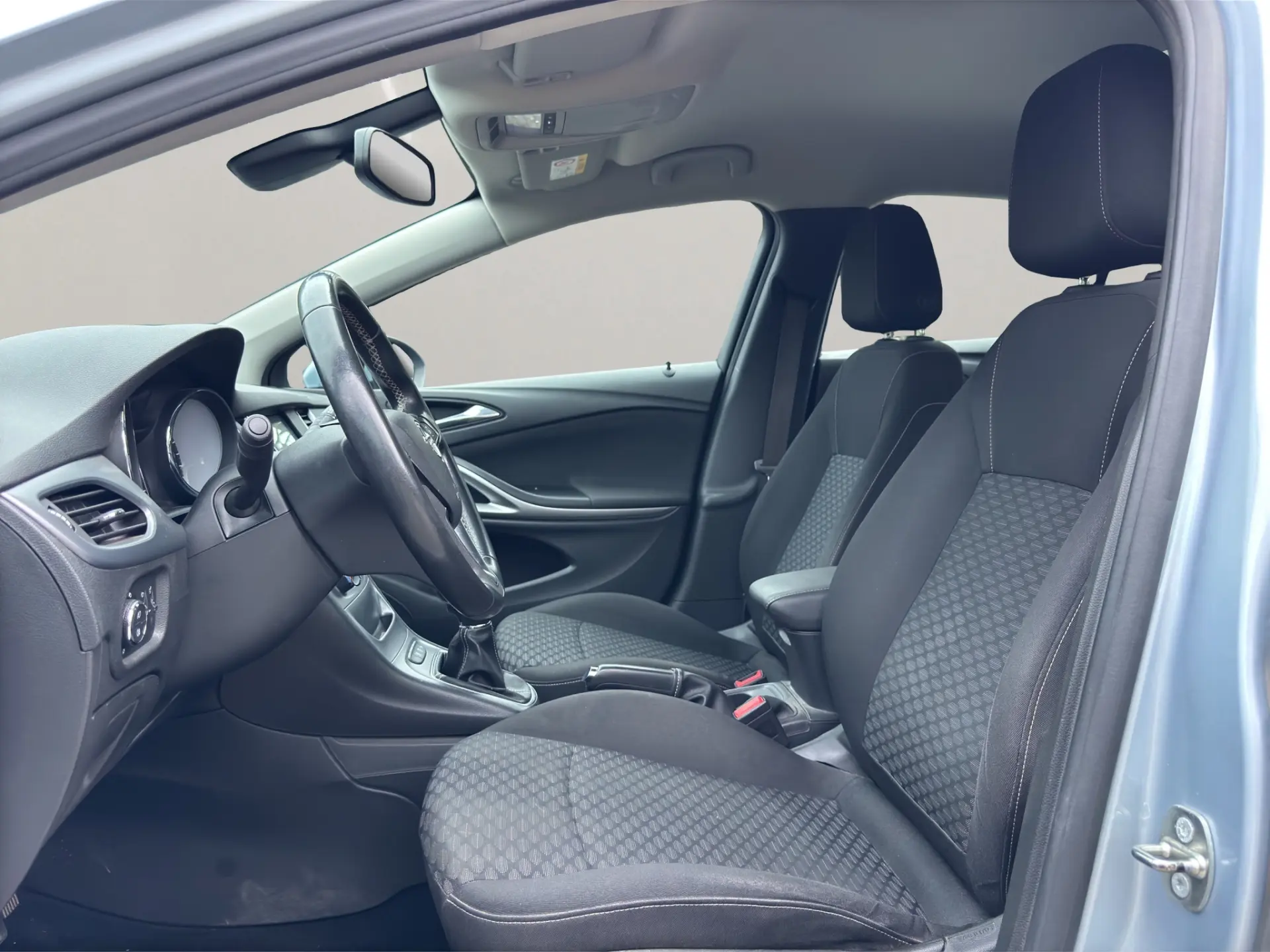 Opel Astra 1.0 Dynamic S/S 13