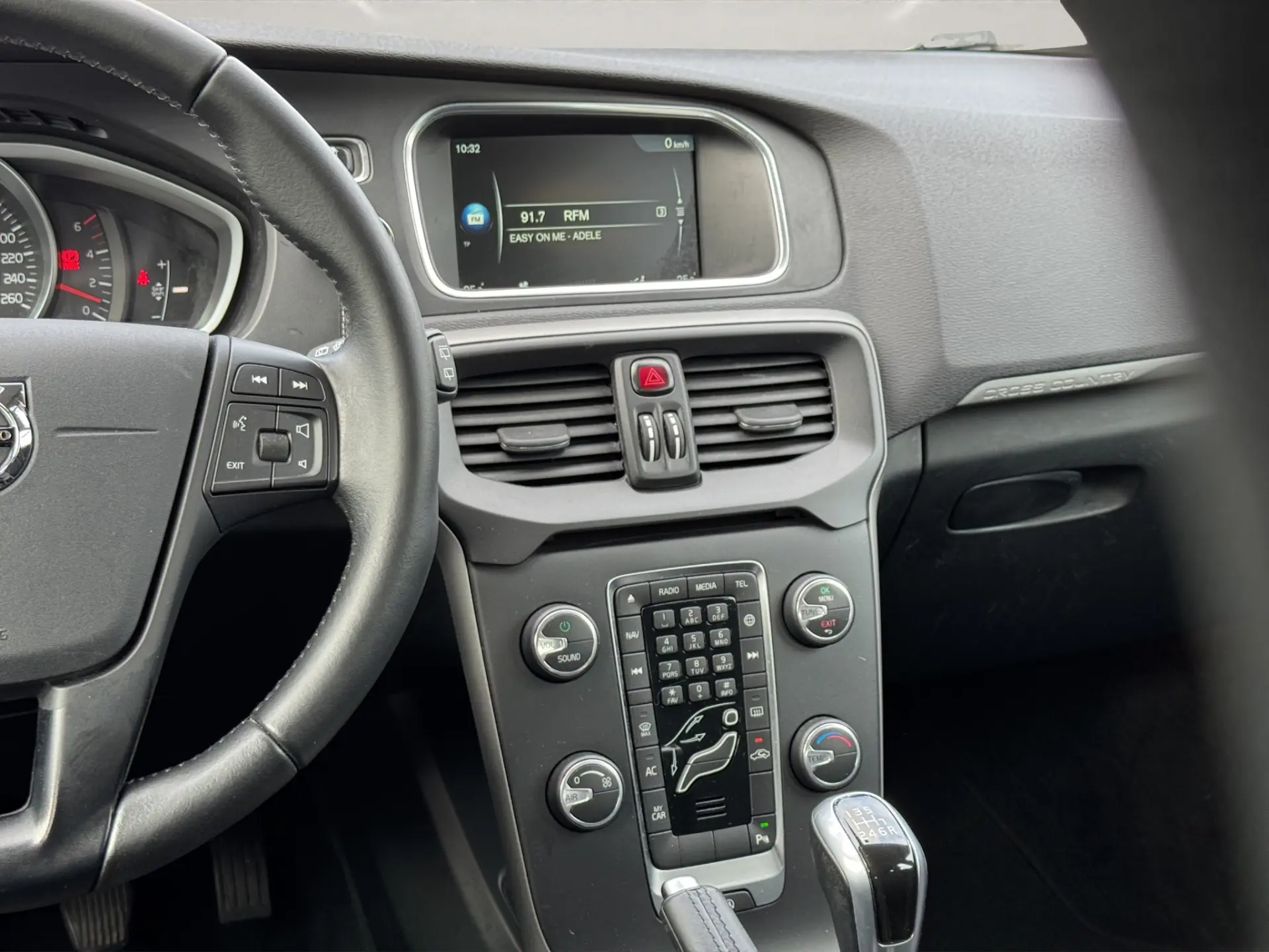 Volvo V40 Cross Country 2.0 D2 12