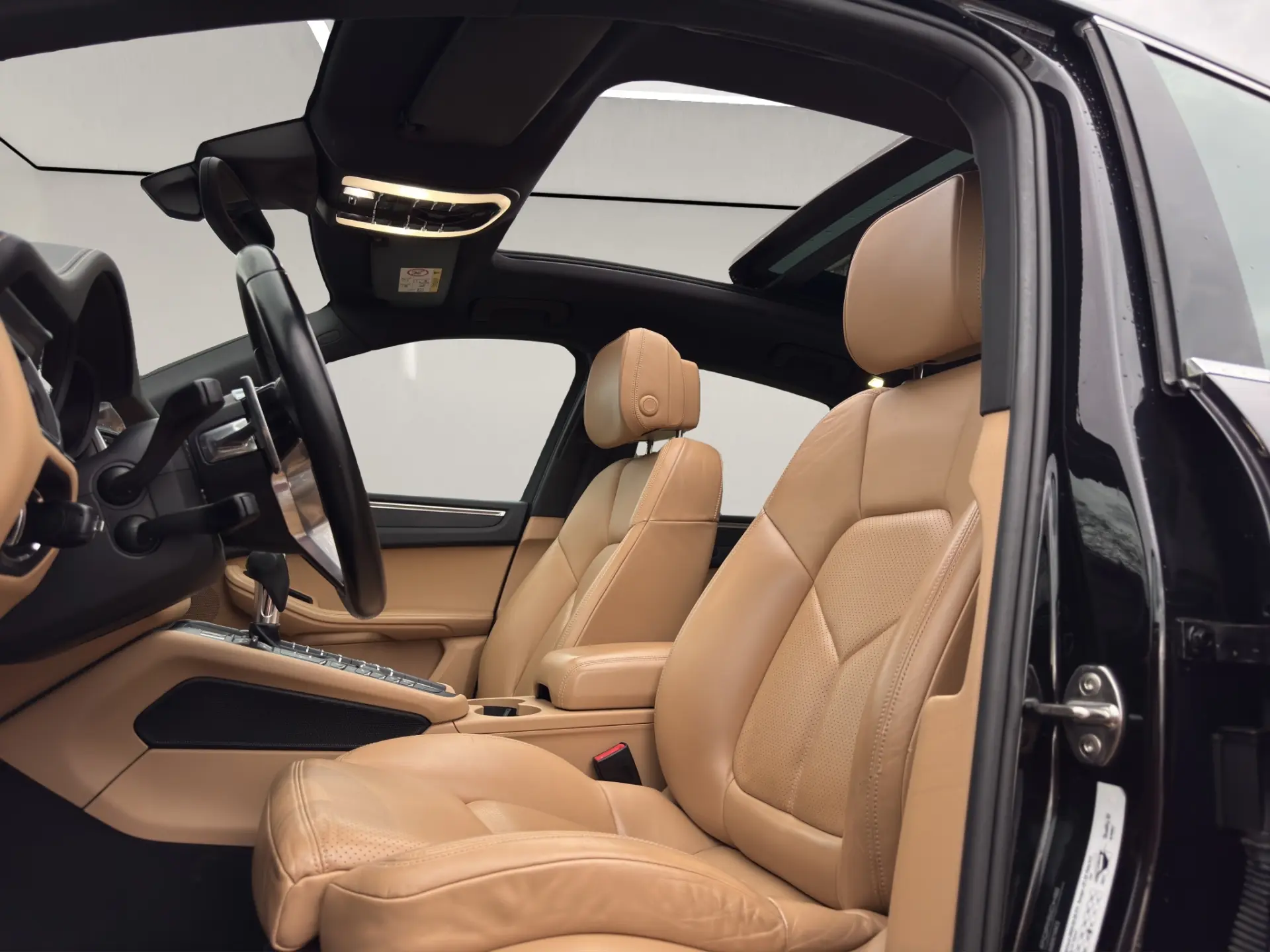 Porsche Macan PDK 23