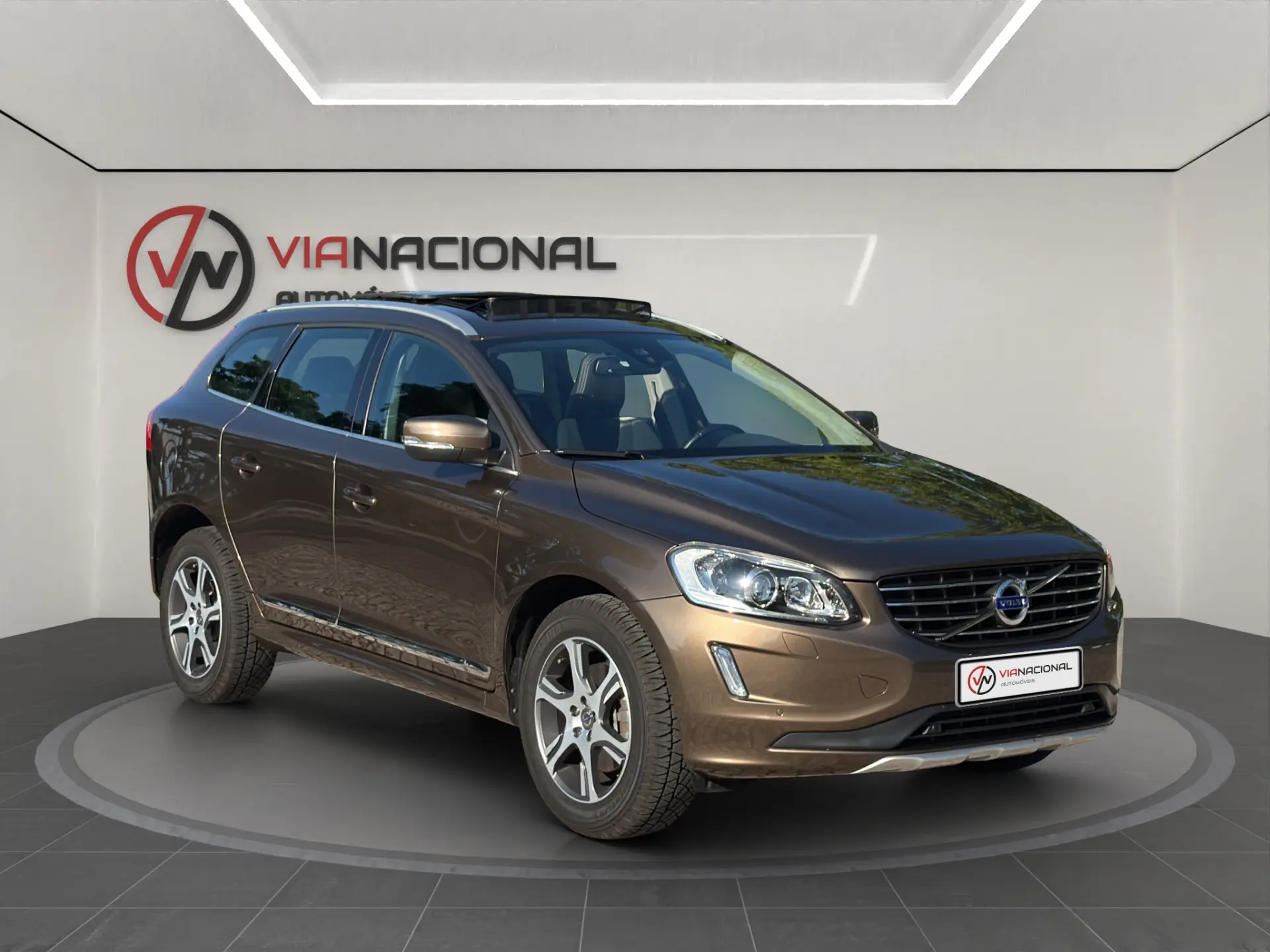 Volvo XC 60 2.0 D4 Summum Geartronic 1